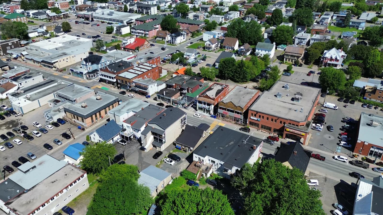 Immeuble patrimonial évalué par drone par un évaluateur agréé OEAQ au Québec