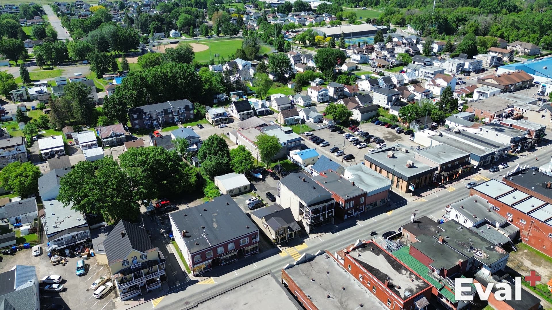 Paysage de Louiseville (Mauricie) vu du ciel par drone — Éval+ évaluation immobilière