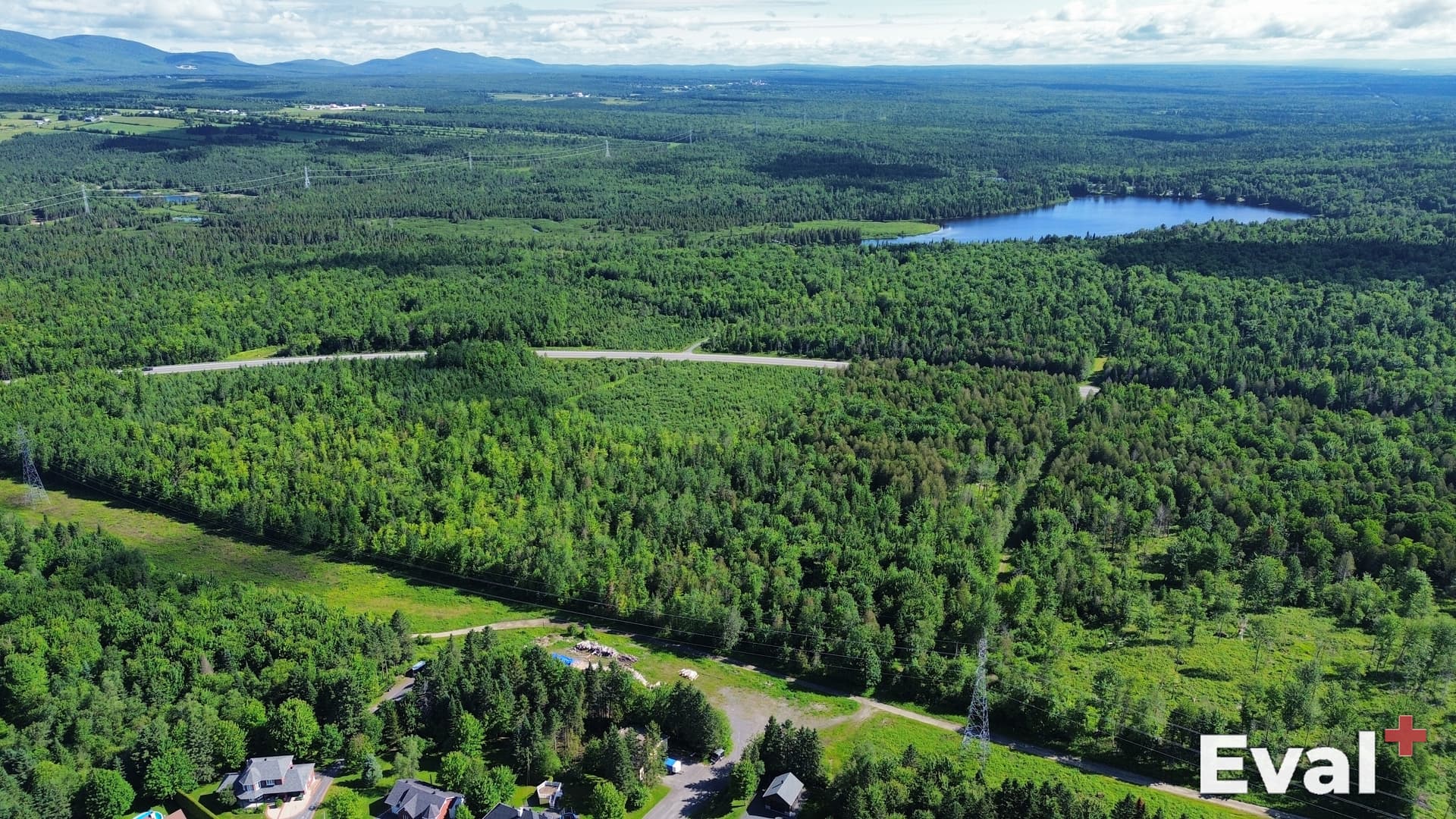 Photographie aérienne d'un secteur de Nantes en Estrie — Éval+, évaluateurs agréés OEAQ