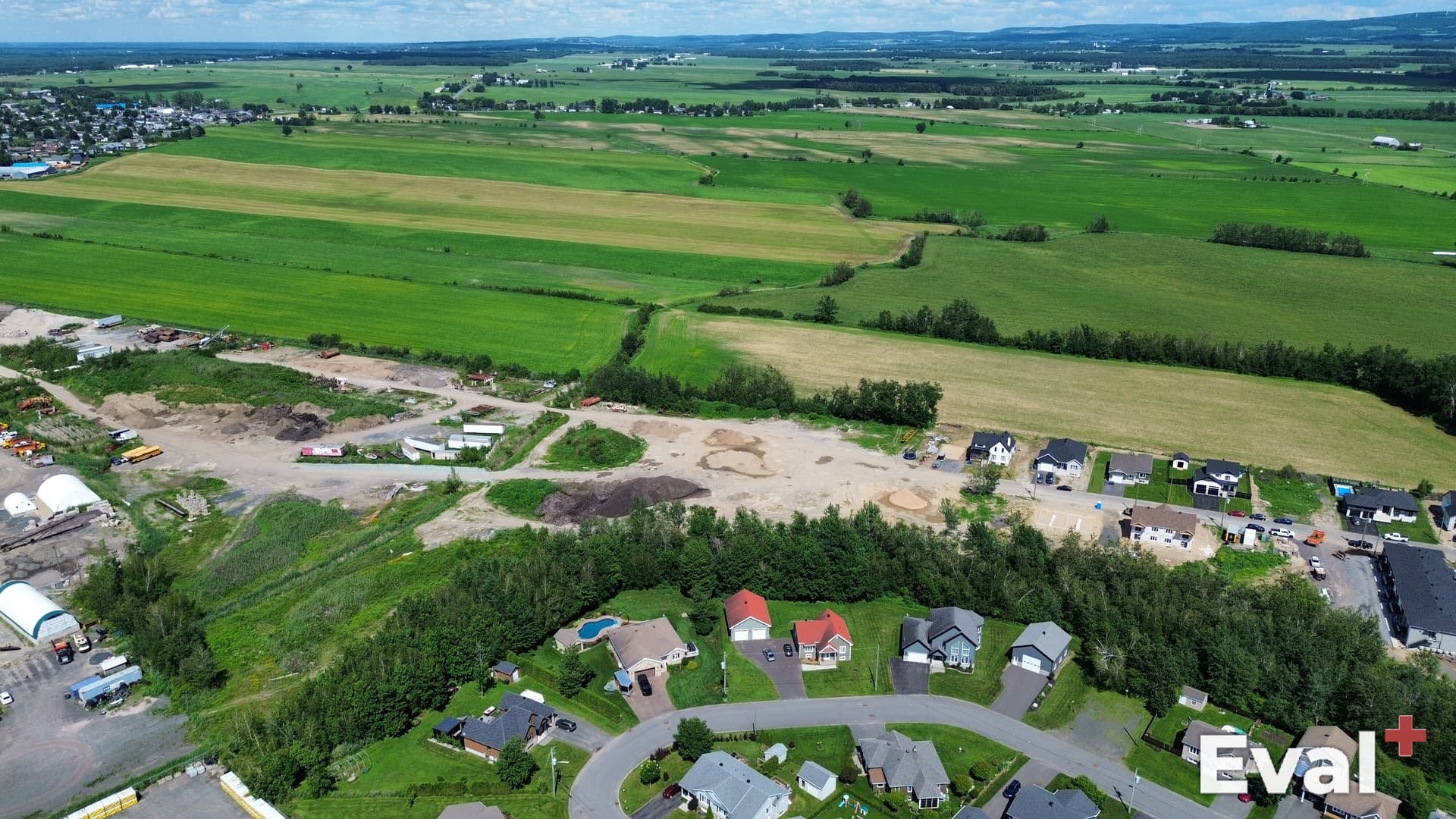 Paysage de Princeville (Centre-du-Québec) vu du ciel par drone — Éval+ évaluation immobilière