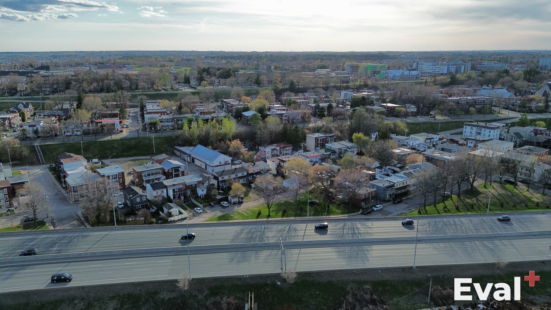 Paysage de Trois-Rivières (Mauricie) vu du ciel par drone — Éval+ évaluation immobilière