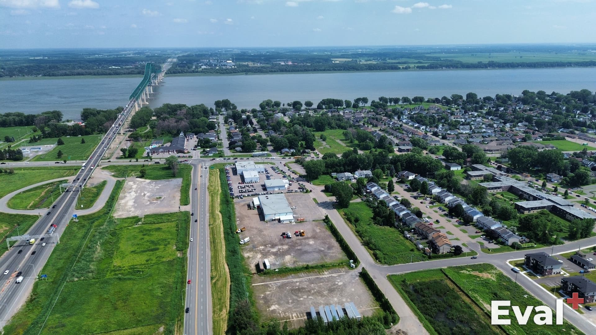 Paysage de Trois-Rivières (Mauricie) vu du ciel par drone — Éval+ évaluation immobilière