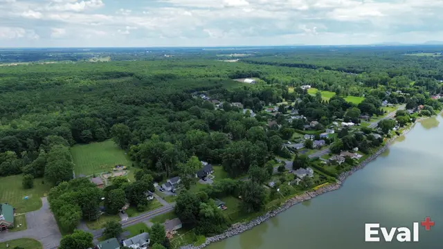 Aerial photograph of a Contrecœur area in Montérégie — Éval+ chartered appraisers (OEAQ)