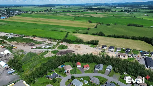 Princeville (Centre-du-Québec) seen from the sky by drone — Éval+ property appraisal