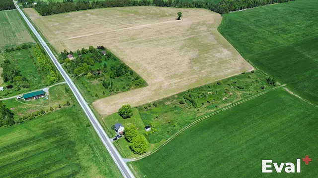 Drone shot over Saint-Claude, Estrie — Éval+ real estate appraisers