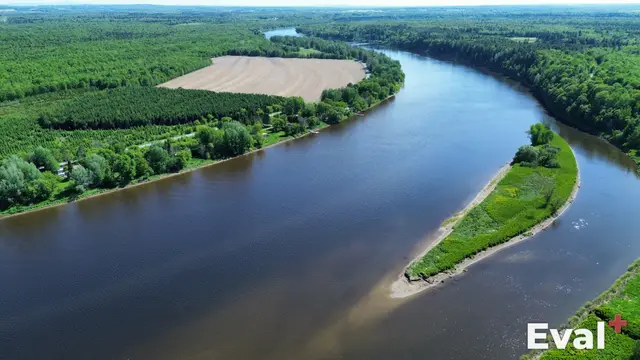 Saint-Lucien (Centre-du-Québec) seen from the sky by drone — Éval+ property appraisal