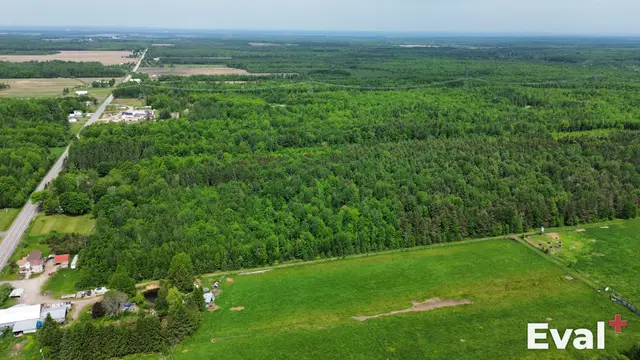 Drone shot over Saint-Sylvère, Centre-du-Québec — Éval+ real estate appraisers