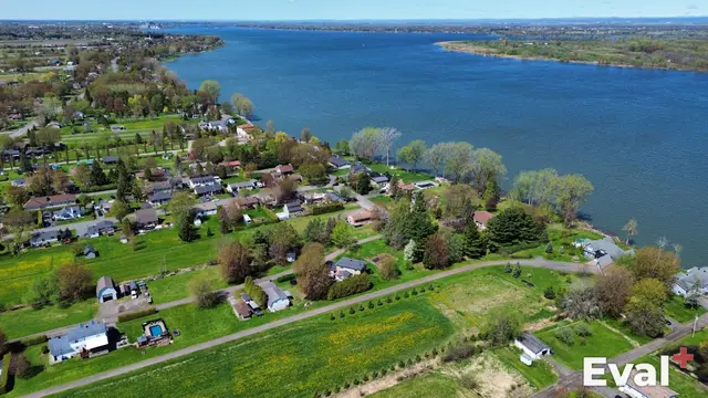 Drone shot over Sainte-Anne-de-Sorel, Montérégie — Éval+ real estate appraisers