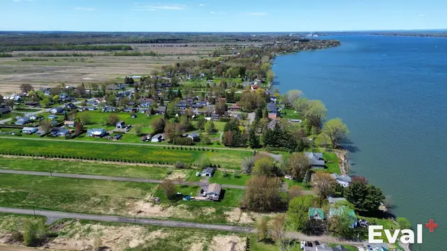 Aerial drone view of Sainte-Anne-de-Sorel, Montérégie — Éval+ real estate appraisal