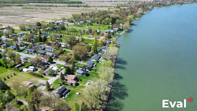 Sainte-Anne-de-Sorel (Montérégie) seen from the sky by drone — Éval+ property appraisal
