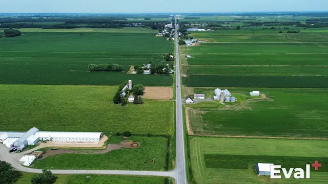 Aerial photograph of a Sainte-Perpétue area in Centre-du-Québec — Éval+ chartered appraisers (OEAQ)