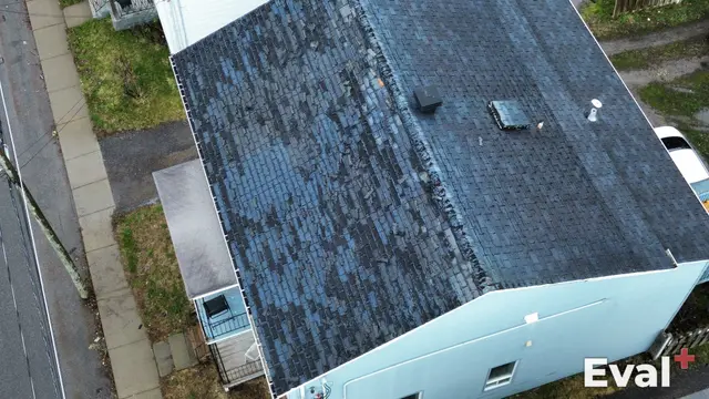 Trois-Rivières (Mauricie) seen from the sky by drone — Éval+ property appraisal