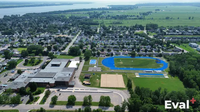 Aerial drone view of Trois-Rivières, Mauricie — Éval+ real estate appraisal